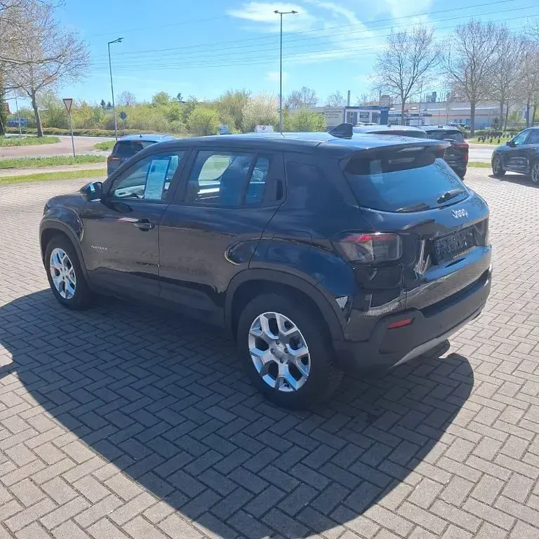 Gebraucht Jeep Avenger Altitude 101 PS (74 kW) 2024 Solid black clear coat SUV