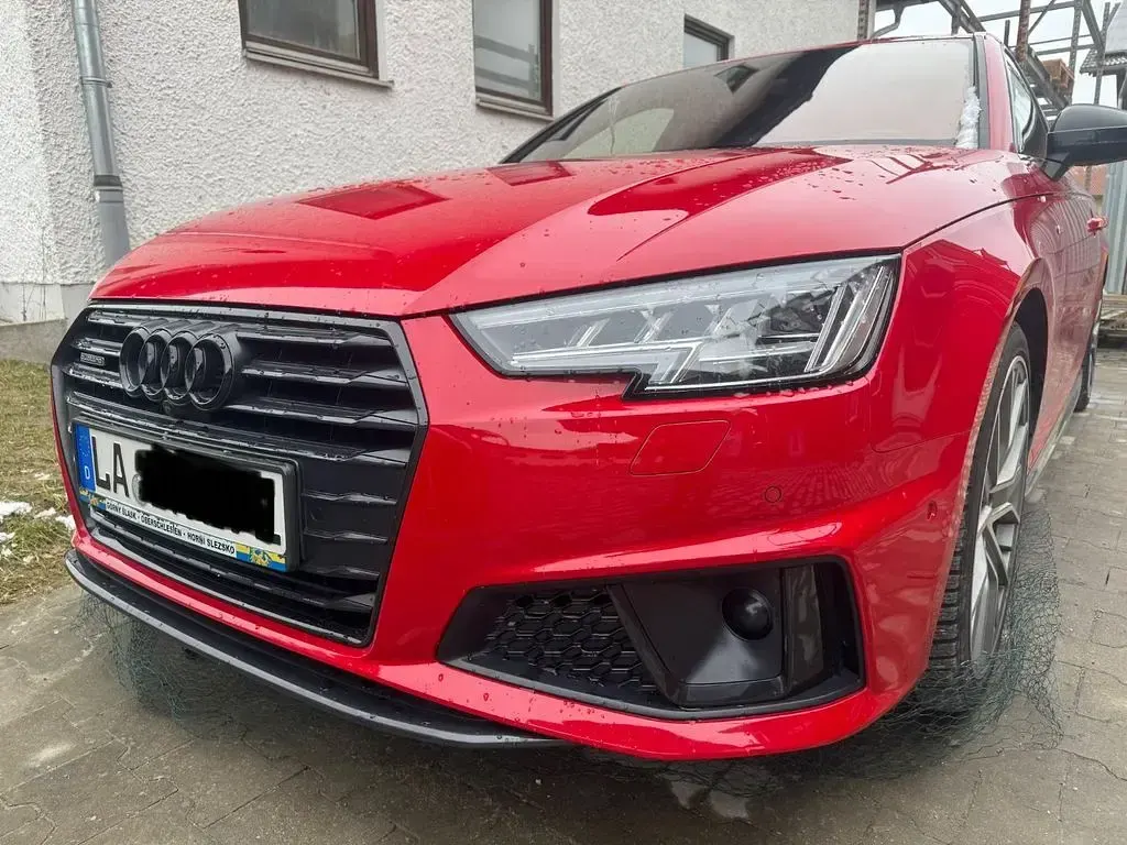Gebraucht Audi A4 Design 190 PS (139 kW) 2018 Rot Limousine