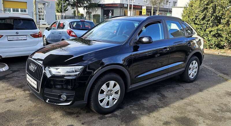 Brillantschwarz Gebraucht 2014 Audi Q3 SUV | 10.800 € (Fairer Preis) - Bild 1/4