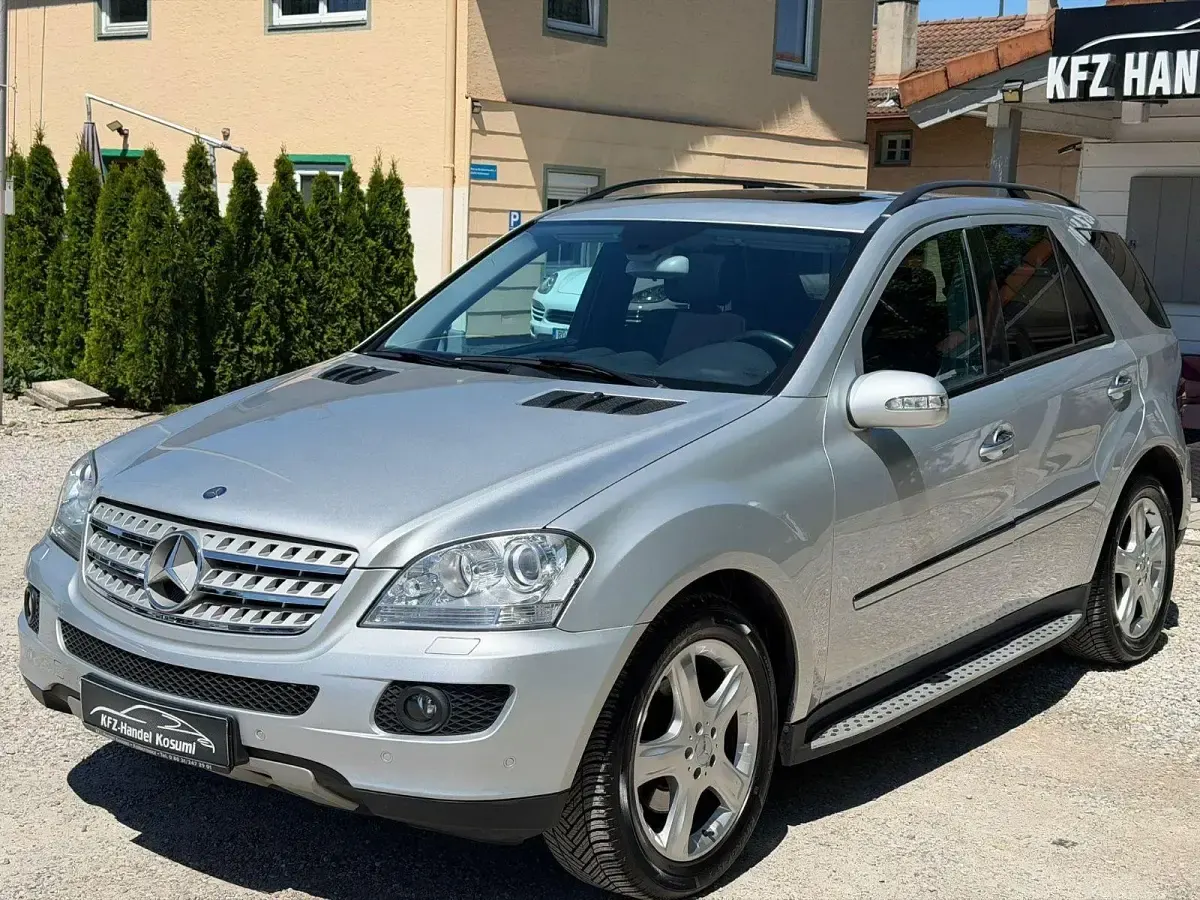 Gebraucht Mercedes ML350 272 PS (200 kW) 2005 Grau SUV