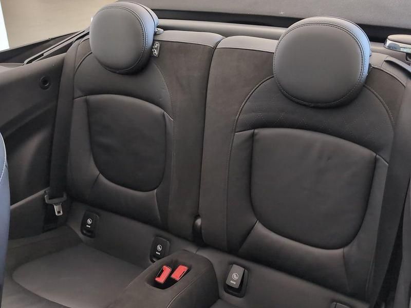 Gebraucht Mini Cooper S Cabriolet 178 PS (130 kW) 2023 Midnight black metallic Cabrio