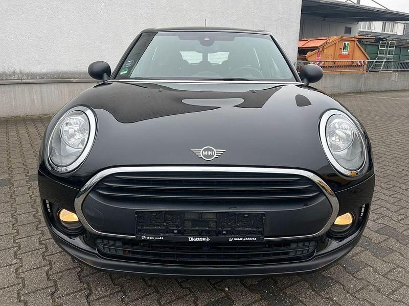 Gebraucht Mini One Clubman 102 PS (75 kW) 2019 Midnight black Kombi