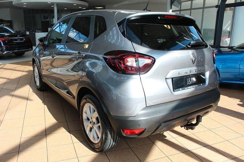 Gebraucht Renault Captur LIMITED 90 PS (66 kW) 2019 Grau SUV