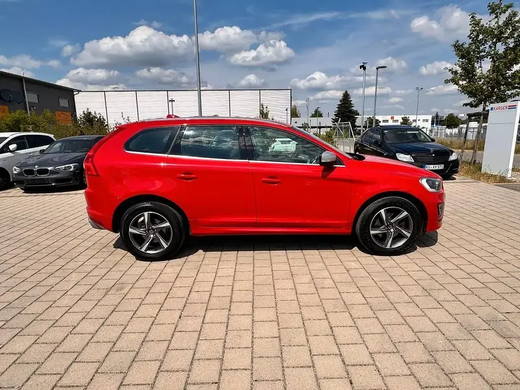 Gebraucht Volvo XC60 R-Design 181 PS (133 kW) 2014 Rot SUV