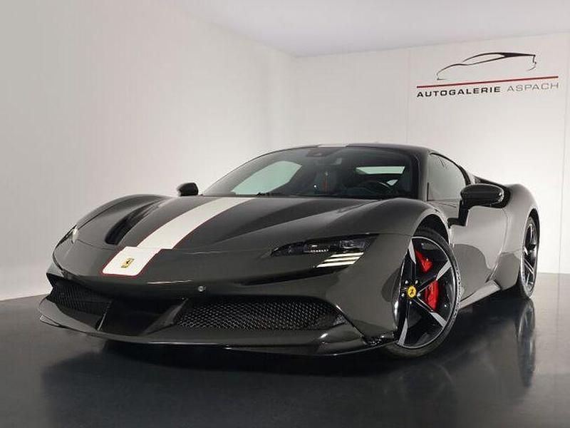 Gebraucht Ferrari SF90 1001 PS (736 kW) 2021 Grau Coupé