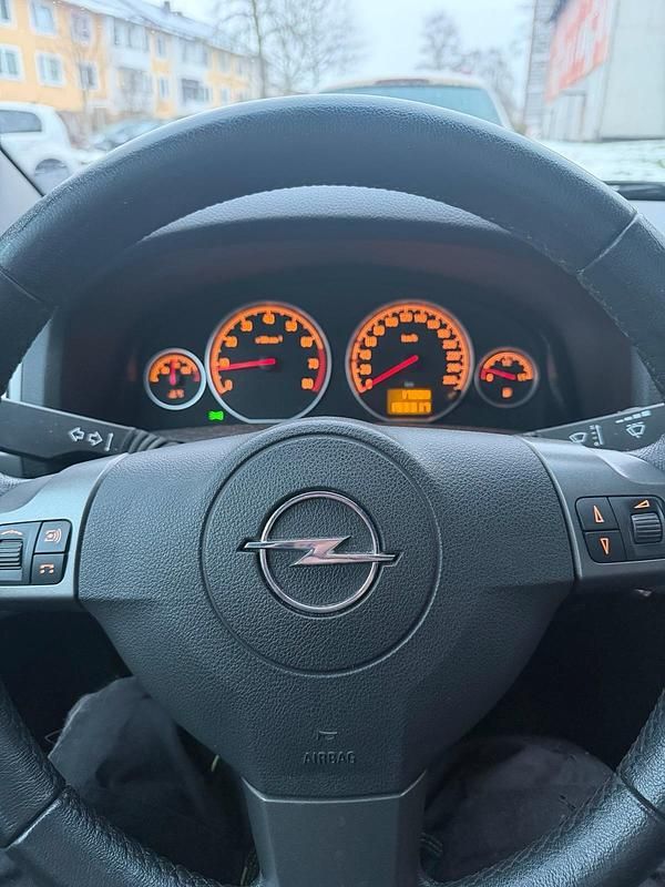 Gebraucht Opel Vectra 155 PS (114 kW) 2005 Silber Limousine