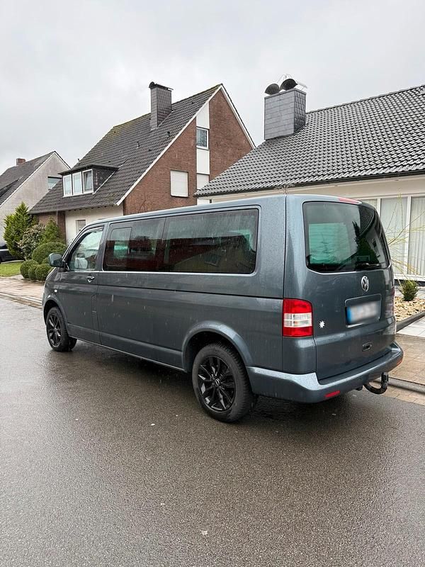 Gebraucht VW T5 131 PS (96 kW) 2006 Grau Van