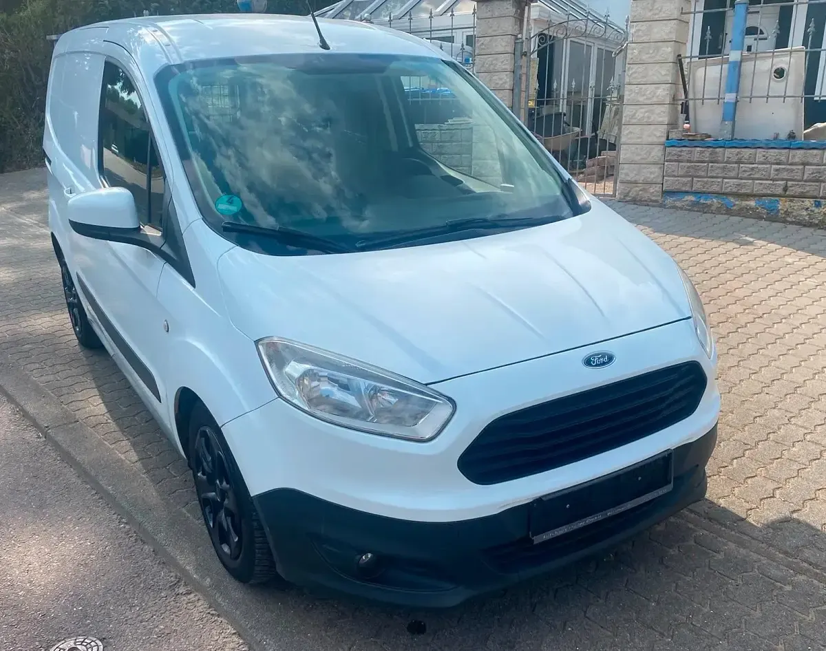 Gebraucht Ford Transit Trend 97 PS (71 kW) 2014 Weiß Van / Kleinbus