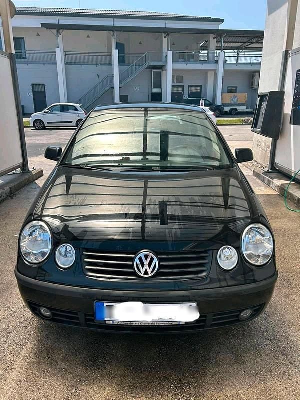 Schwarz Gebraucht 2002 VW Polo Limousine | 500 € (Superpreis) - Bild 1/4