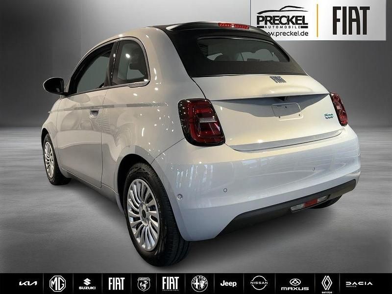 Neu Fiat 500e 86 kW (118 PS) 2025 Blau Cabrio