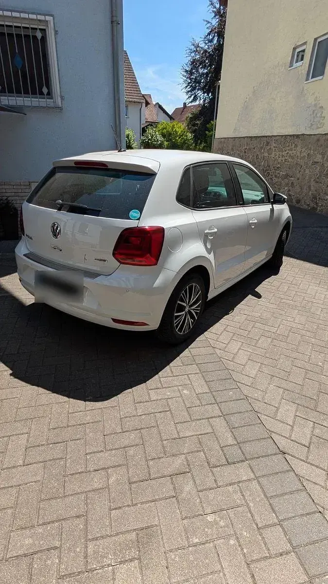 Gebraucht VW Polo Allstar 75 PS (55 kW) 2017 Weiß Kleinwagen