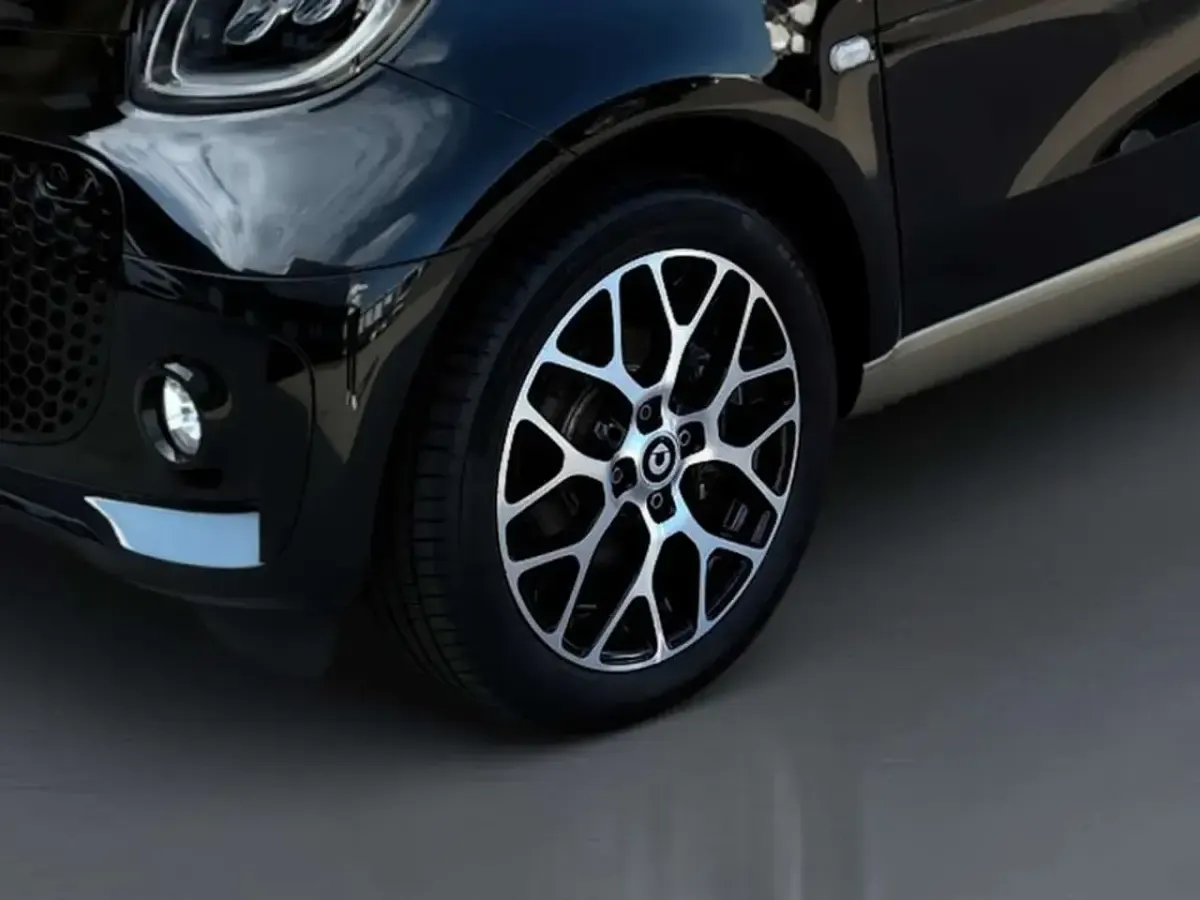 Gebraucht Smart ForTwo Electric Drive 60 kW (82 PS) 2023 Schwarz Cabrio