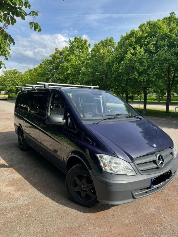 Blau Gebraucht 2013 Mercedes Vito Van / Kleinbus | 15.200 € (Teuer) - Bild 1/4