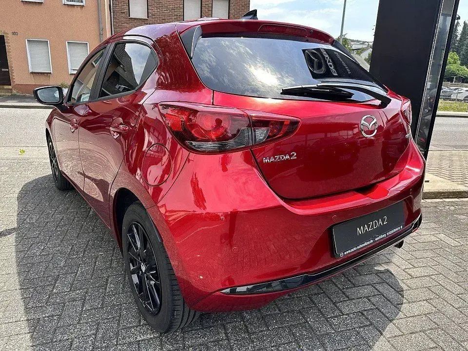 Gebraucht Mazda 2 90 PS (66 kW) 2024 Rot Kleinwagen