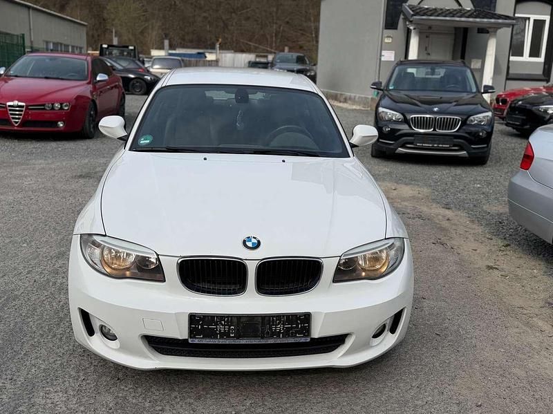 Gebraucht BMW 118 Coupé Advantage 143 PS (105 kW) 2011 Weiß Coupé