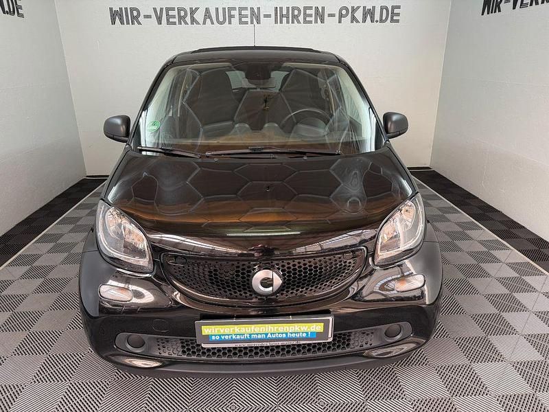Gebraucht Smart ForFour 90 PS (66 kW) 2019 Schwarz Kleinwagen