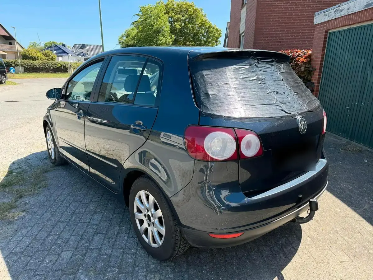Occasion VW Golf IV 101 ch (74 kW) 2005 Noir Berline