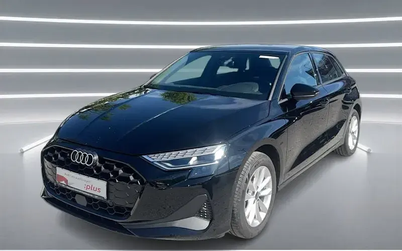Gebraucht Audi A3 Ambiente 116 PS (85 kW) 2025 Limousine
