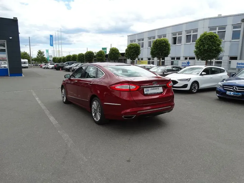 Gebraucht Ford Mondeo Vignale 150 PS (110 kW) 2018 Rot Limousine