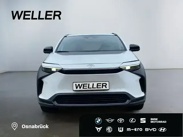 Gebraucht Toyota bZ4X Basis 150 kW (204 PS) 2023 Weiss SUV