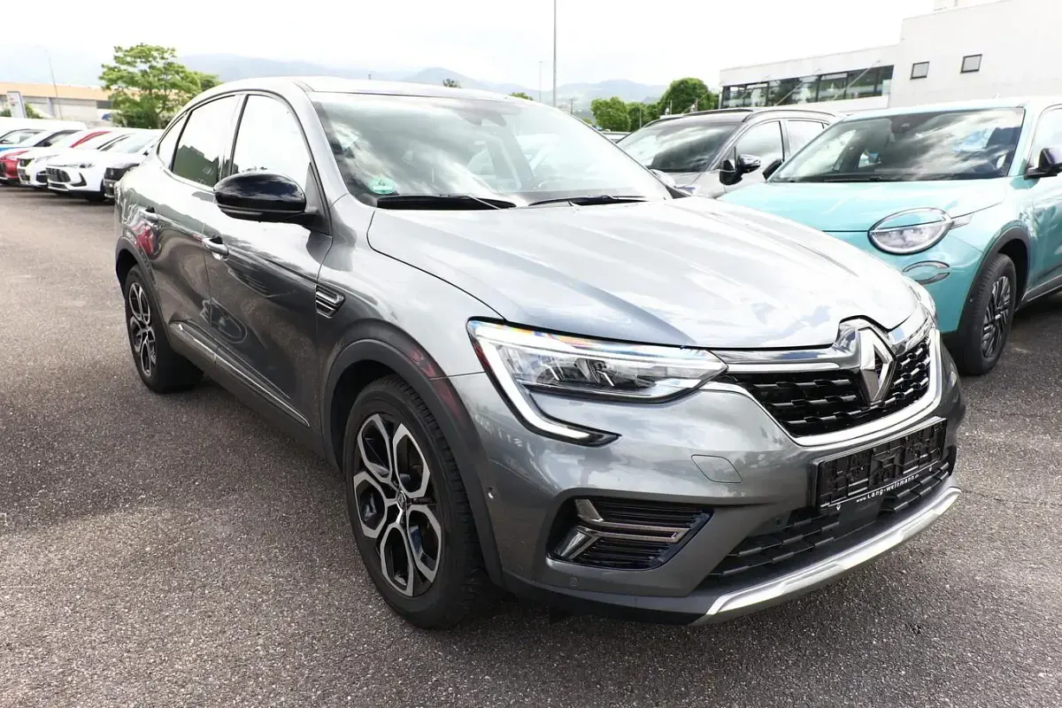 Gebraucht Renault Arkana Intens 143 PS (105 kW) 2021 Grau metallic SUV