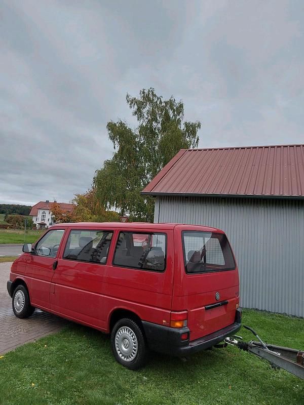 Gebraucht VW Transporter 102 PS (75 kW) 1999 Rot Van