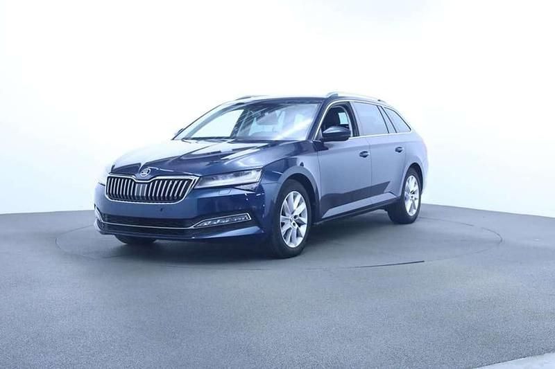 Blue metallic Gebraucht 2022 Skoda Superb Business Line Kombi | 20.499 € (Superpreis) - Bild 1/3