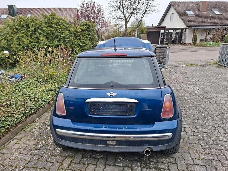Gebraucht Mini ONE 90 PS (66 kW) 2004 Blau Kleinwagen