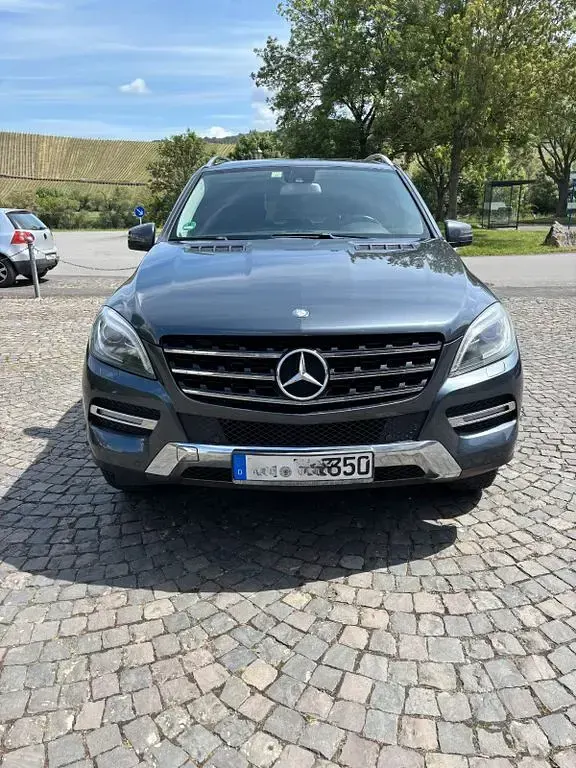 Gebraucht Mercedes ML350 258 PS (189 kW) 2015 Schwarz SUV