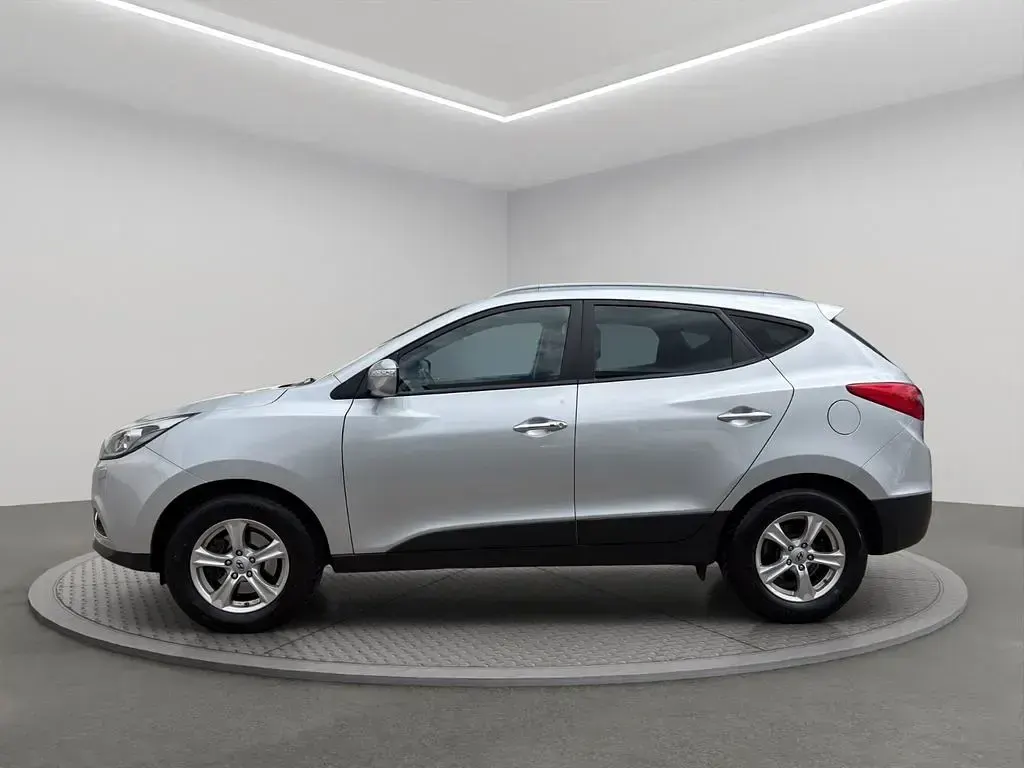 Gebraucht Hyundai ix35 Style 184 PS (135 kW) 2015 Silber SUV