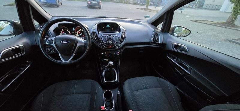 Usado Ford B-MAX 101 CV (74 kW) 2013 Marrón Monovolumen