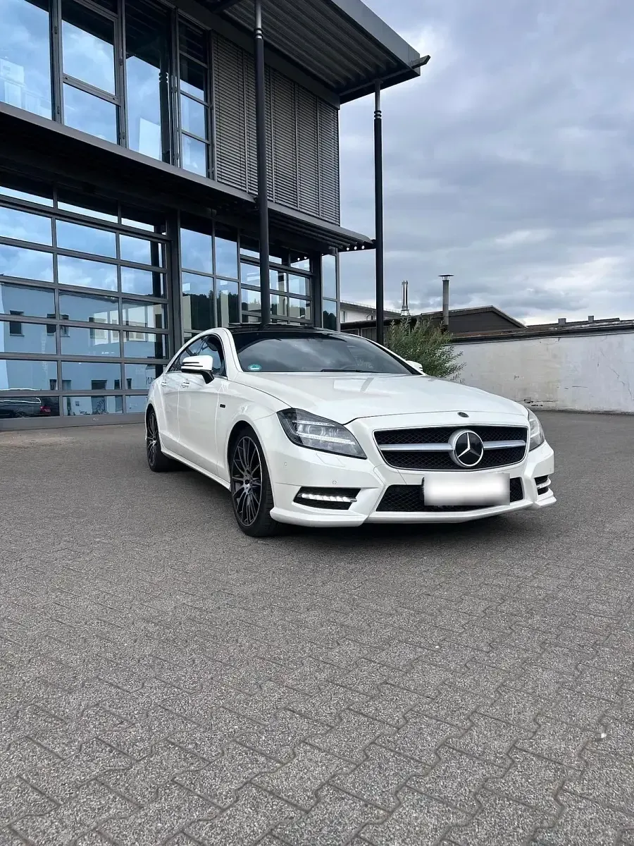 Gebraucht Mercedes CLS350 Edition 310 PS (228 kW) 2011 Weiß Coupé