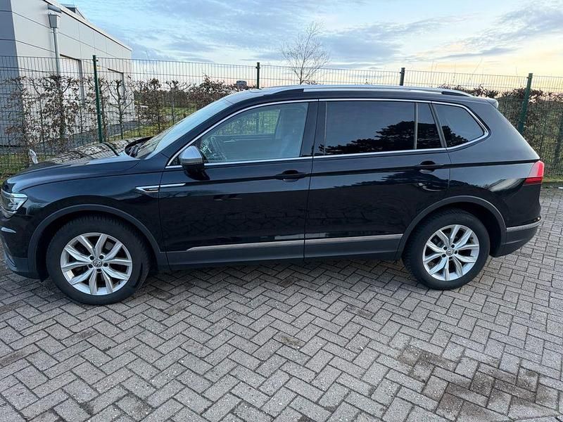 Gebraucht VW Tiguan Allspace 179 PS (131 kW) 2018 Schwarz SUV