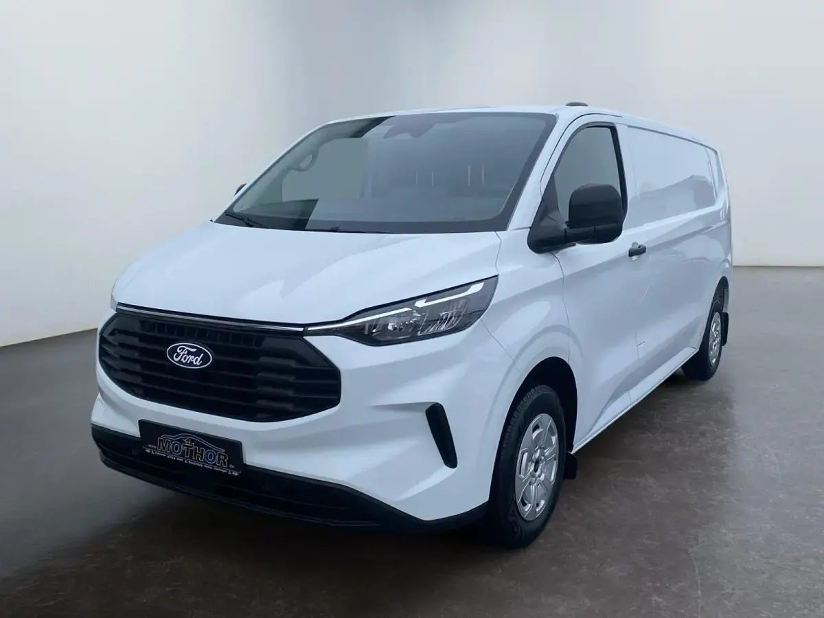 Nouvelle Ford Transit Custom Trend 136 ch (100 kW) 2026 Blanc Berline