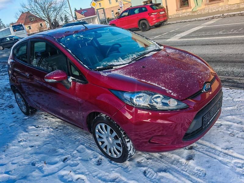 Gebraucht Ford Fiesta Ambiente 82 PS (60 kW) 2009 Rot Limousine