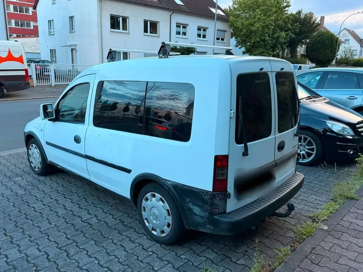 Gebraucht Opel Combo 89 PS (65 kW) 2008 Weiß Van / Kleinbus