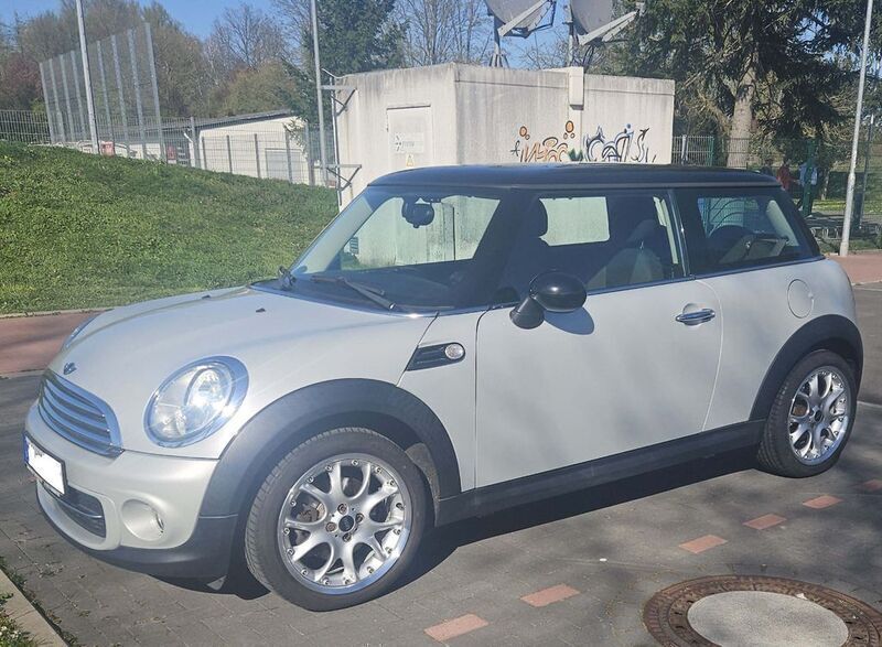 Silber Gebraucht 2012 Mini Cooper Kleinwagen | 6.890 € (Fairer Preis) - Bild 1/4