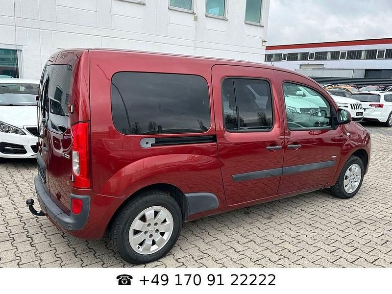 Rot Gebraucht 2017 Mercedes Citan 111 Kombi | 13.490 € (Fairer Preis) - Bild 1/4