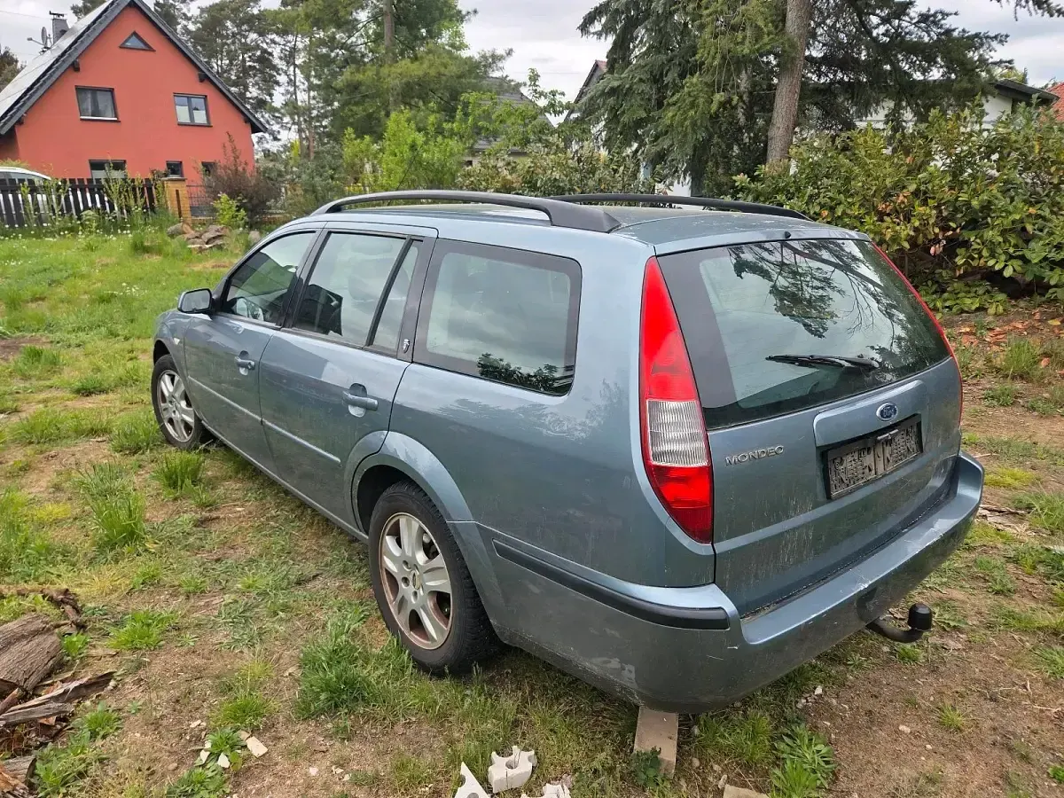 Gebraucht Ford Mondeo 145 PS (106 kW) 2007 Grau Kombi