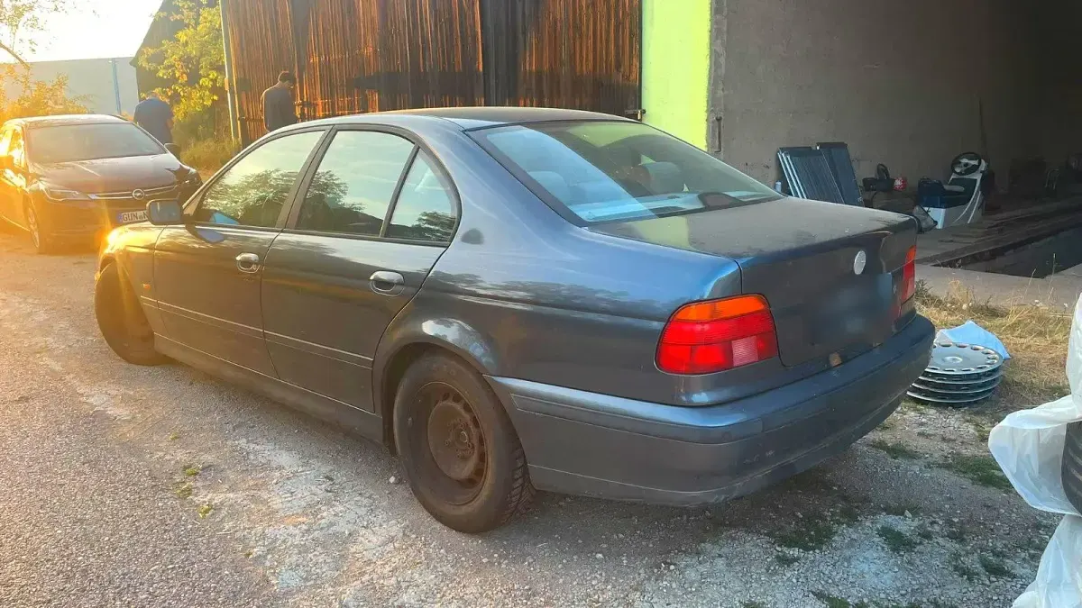 Gebraucht BMW 523 170 PS (125 kW) 1998 Grau Limousine