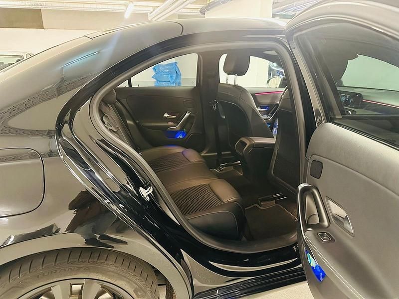 Gebraucht Mercedes A250 160 PS (117 kW) 2020 Schwarz Limousine