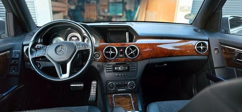 Silber Gebraucht 2013 Mercedes GLK250 SUV | 13.900 € (Fairer Preis) - Bild 1/4