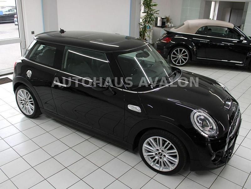 Gebraucht Mini Cooper S 192 PS (141 kW) 2015 Midnight black Kleinwagen
