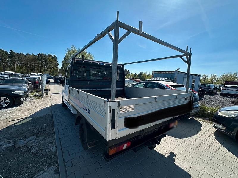 Usado Ford Transit 125 HP (91 kW) 2012 Branco Sedan