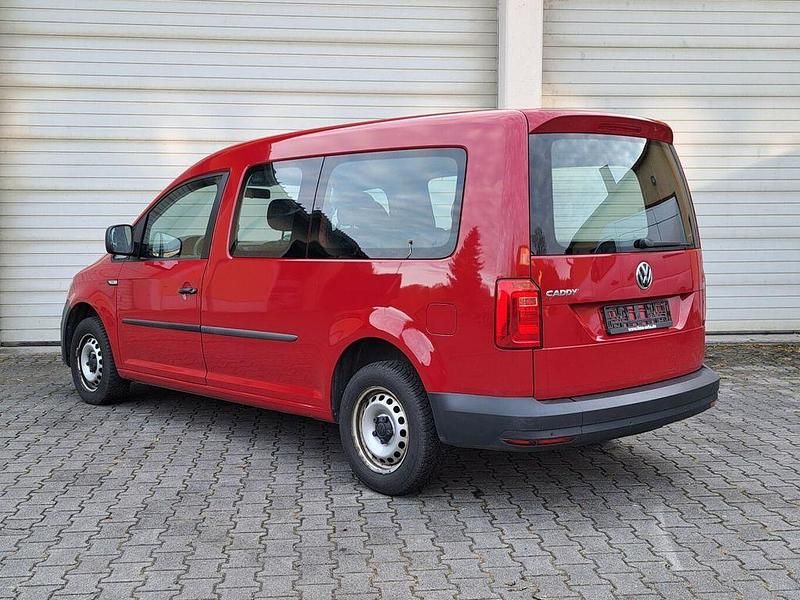 Gebraucht VW Caddy Maxi 102 PS (75 kW) 2019 Rot Van / Kleinbus