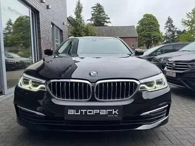 Gebraucht BMW 520 Sport Line 190 PS (139 kW) 2019 Schwarz Limousine