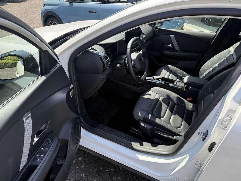 Gebraucht Citroën C4 PureTech 131 PS (96 kW) 2024 Weiß Limousine