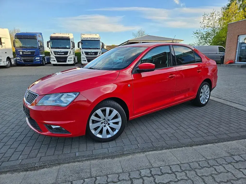 Gebraucht Seat Toledo Style 105 PS (77 kW) 2015 Rot Kleinwagen