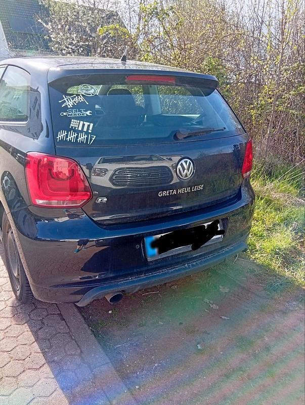 Second-hand VW Polo 90 CP (66 kW) 2012 Negru Hatchback