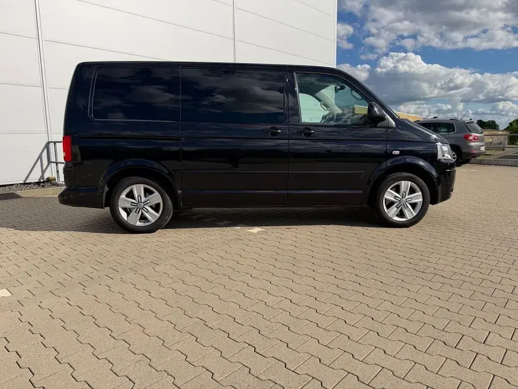 Gebraucht VW Multivan 179 PS (131 kW) 2015 Schwarz Van / Kleinbus